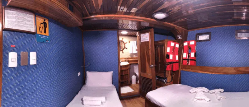 Lower deck — photo 20 of 53