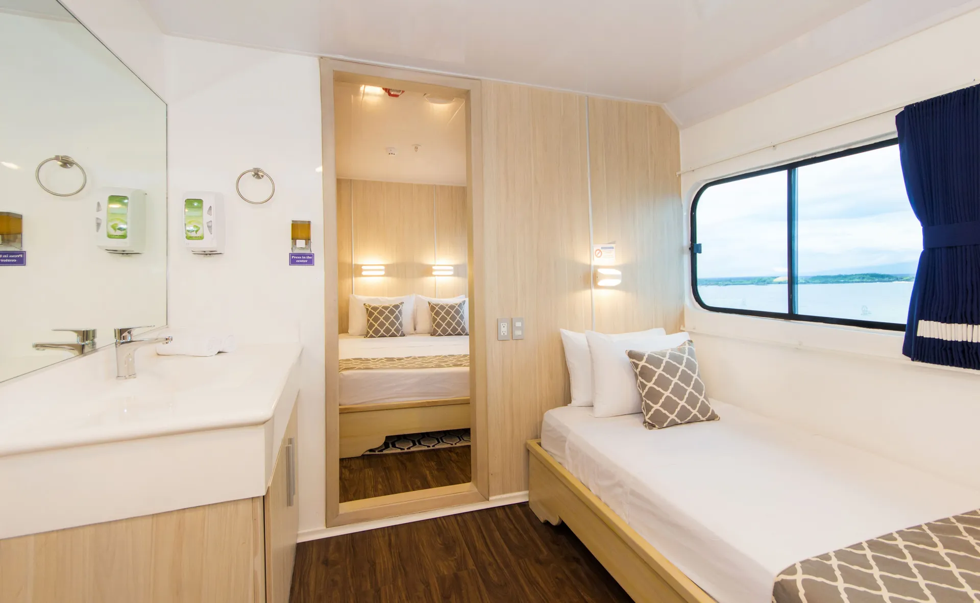 Triple Main Deck Cabin — photo 13 of 17