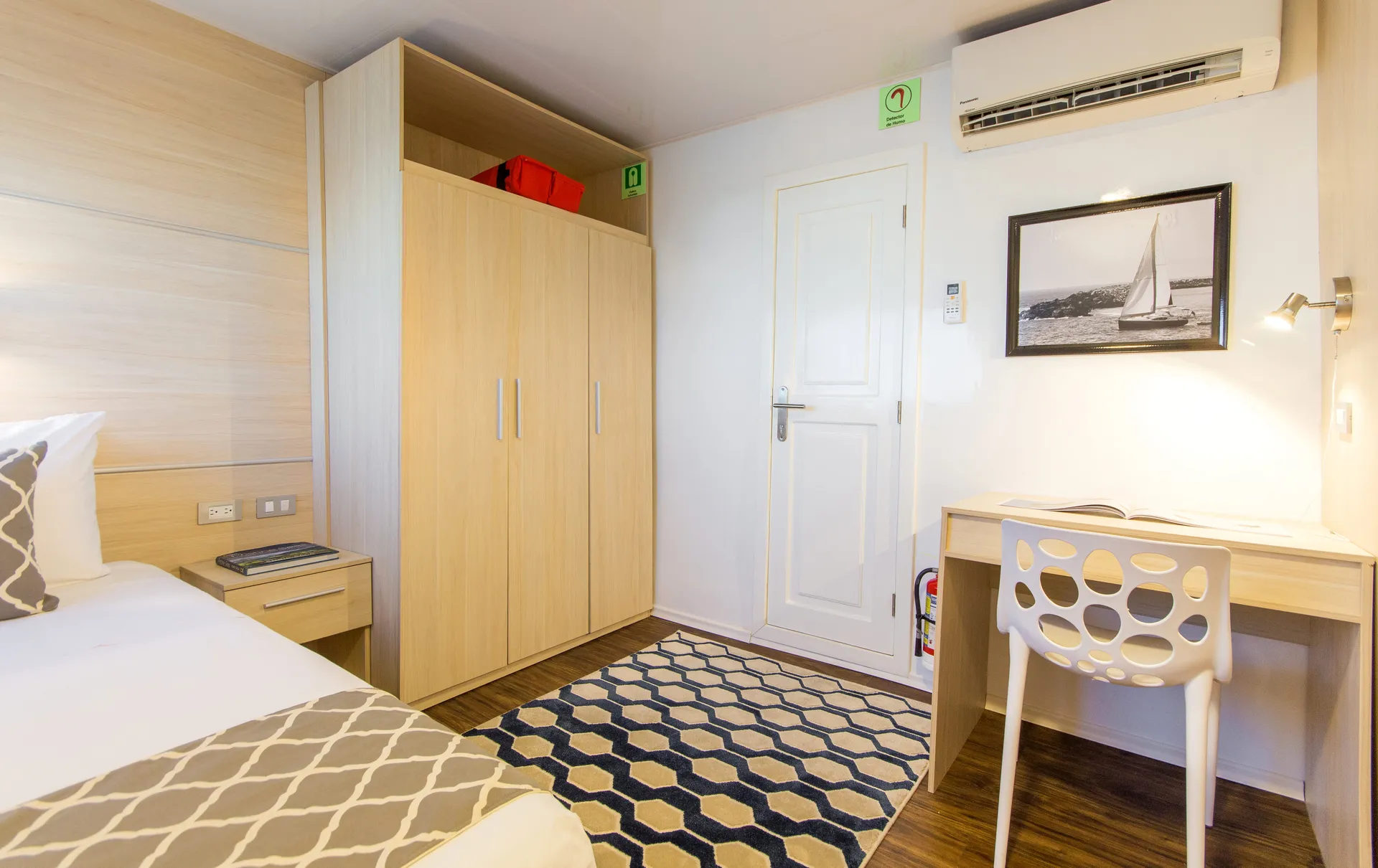 Triple Main Deck Cabin — photo 15 of 17